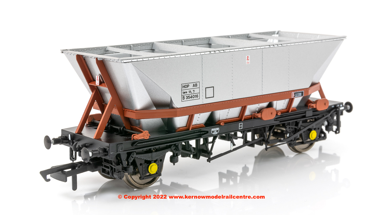 ACC2556 Accurascale HAA HOP AB Wagon Triple Pack - Railfreight Brown